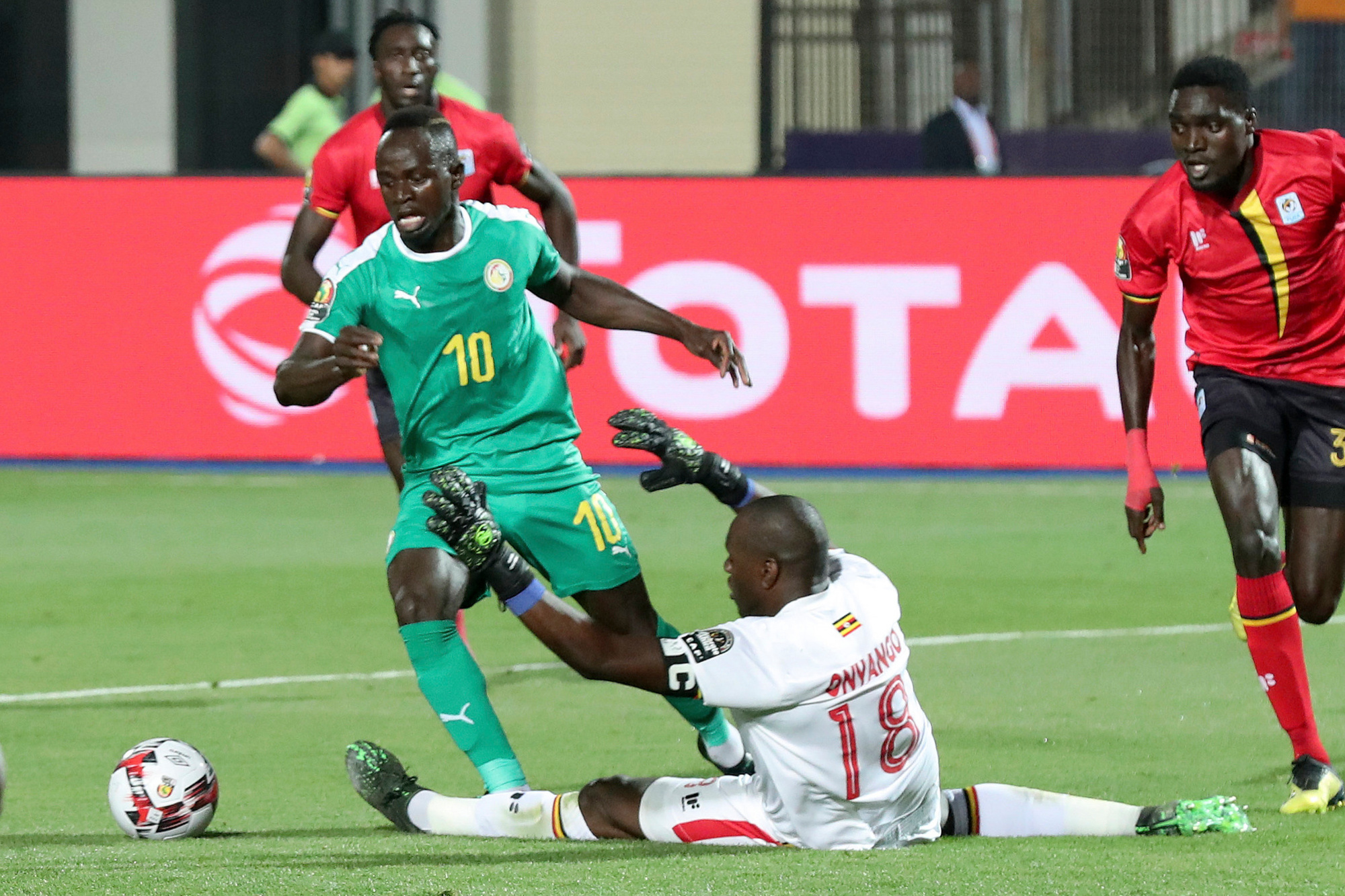 Pijlsnelle Sadio Mané, Salahs ploegmaat, won wel met Senegal., belga