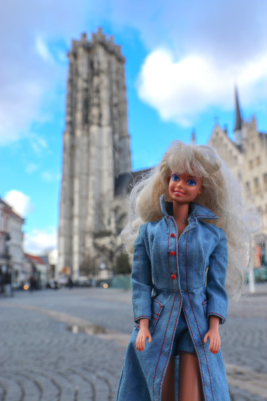 Maakte zich klaar Medisch wangedrag Buurt Barbie: dame van 60 en fashionista - Vrije tijd - Plusmagazine
