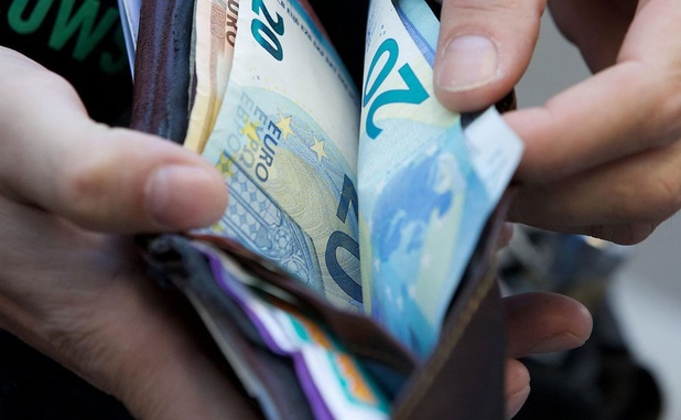 Gemiddeld Inkomen In Belgie Stijgt Boven De 18 000 Euro Beurs Geld Moneytalk Moneytalk